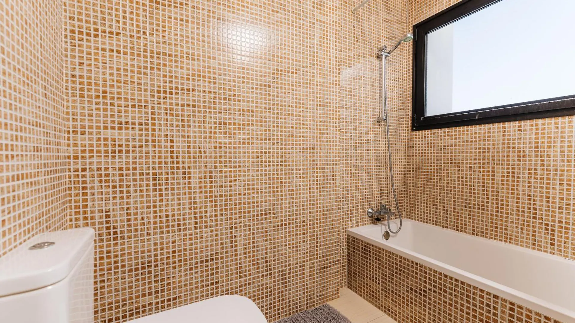 Sunset White Villa - Ocean View, Jakuzzi, Heated Pool, Air-Conditioning, Grill Πλάγια ντε λας Αμέρικας 0*,  Ισπανία