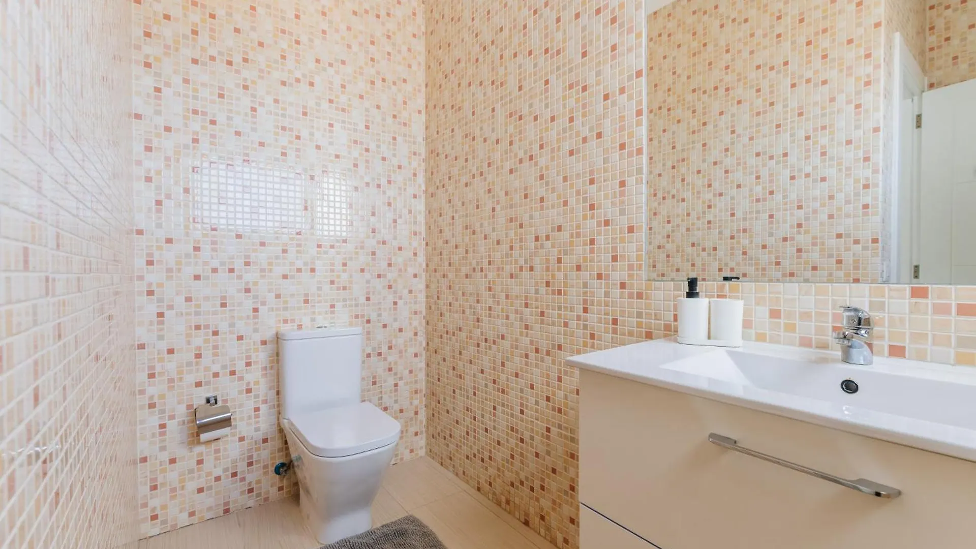Sunset White Villa - Ocean View, Jakuzzi, Heated Pool, Air-Conditioning, Grill Πλάγια ντε λας Αμέρικας Ισπανία