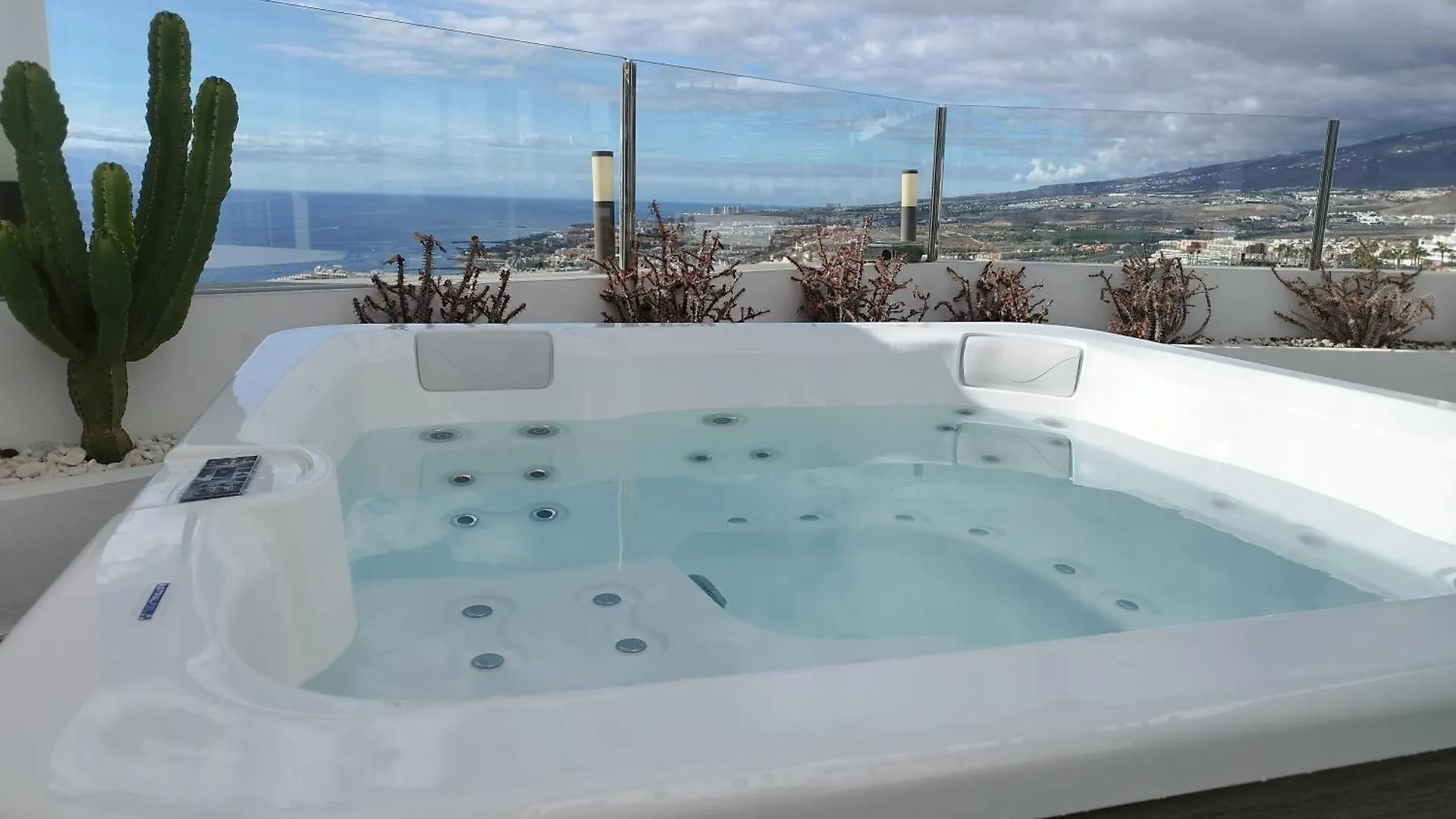 Sunset White Villa - Ocean View, Jakuzzi, Heated Pool, Air-Conditioning, Grill Πλάγια ντε λας Αμέρικας